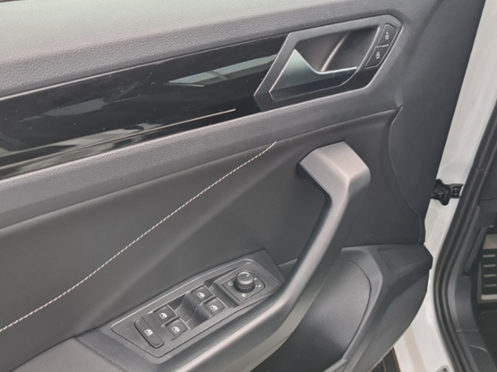 Volkswagen T-Roc – Bild 11