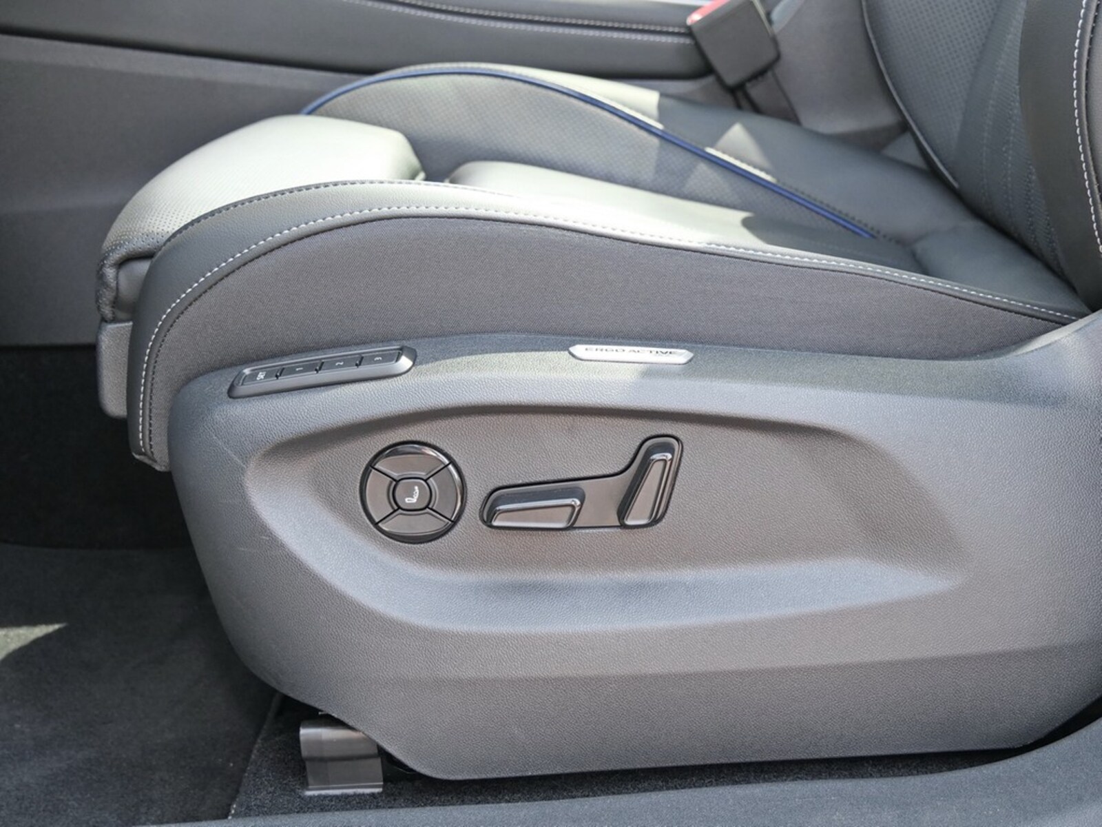 Volkswagen Tiguan – Bild 15