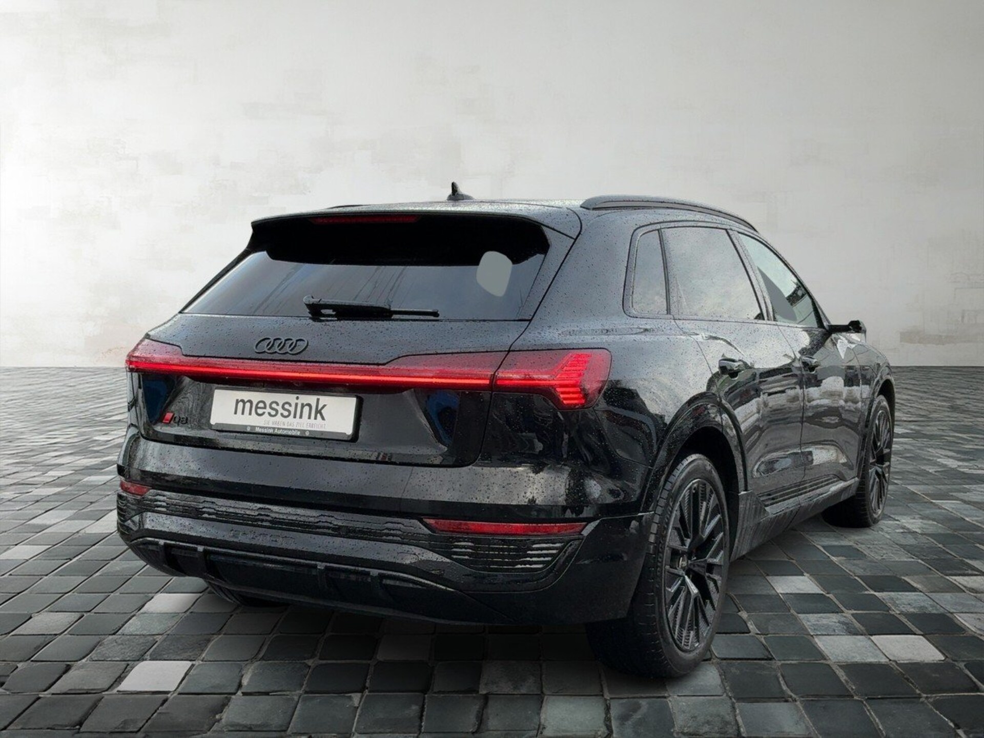 Audi Q8 e-tron S line