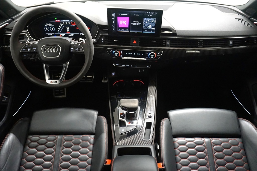 Bild som visar Audi RS 4 Avant RS 4 Avant 450 hk tiptronic - för mer information kontakta din Audi Partner