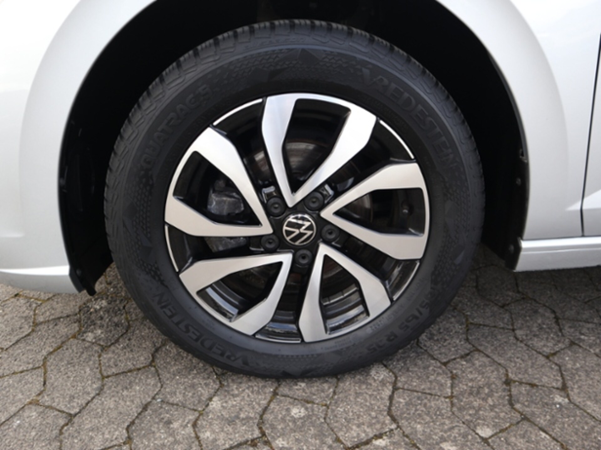Volkswagen Polo Active