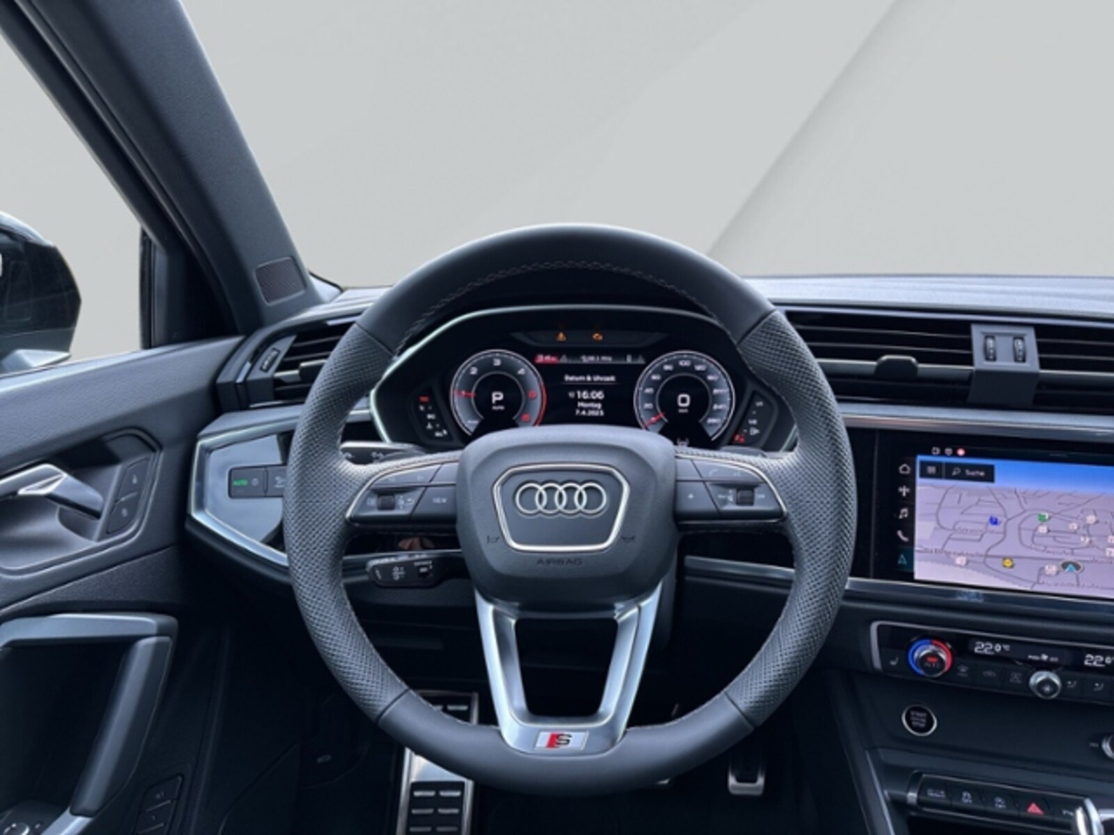 Audi Q3 – Bild 8