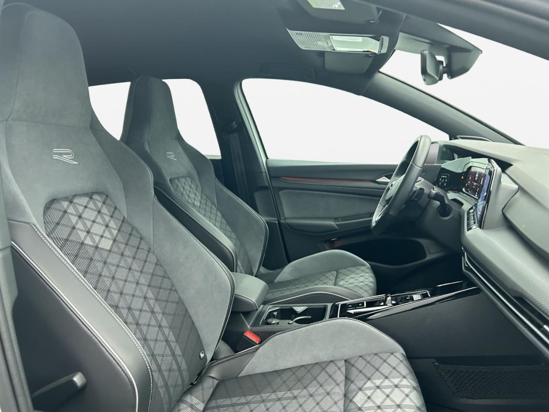 Volkswagen Golf R-Line