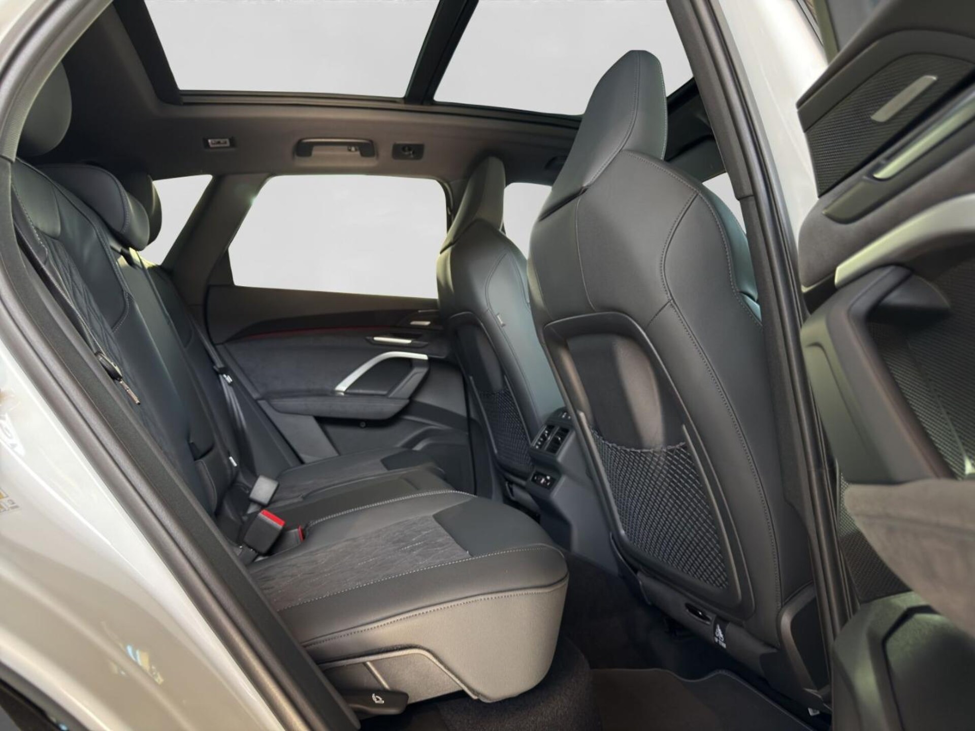 Audi Q5 SUV e-hybrid edition one