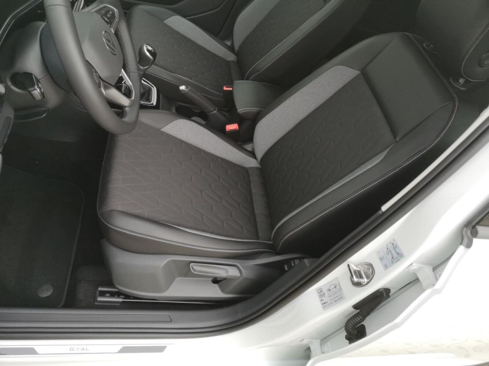 Volkswagen T-Cross – Bild 21