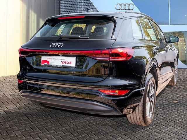 Image about Audi Q6 SUV e-tron e-tron quattro