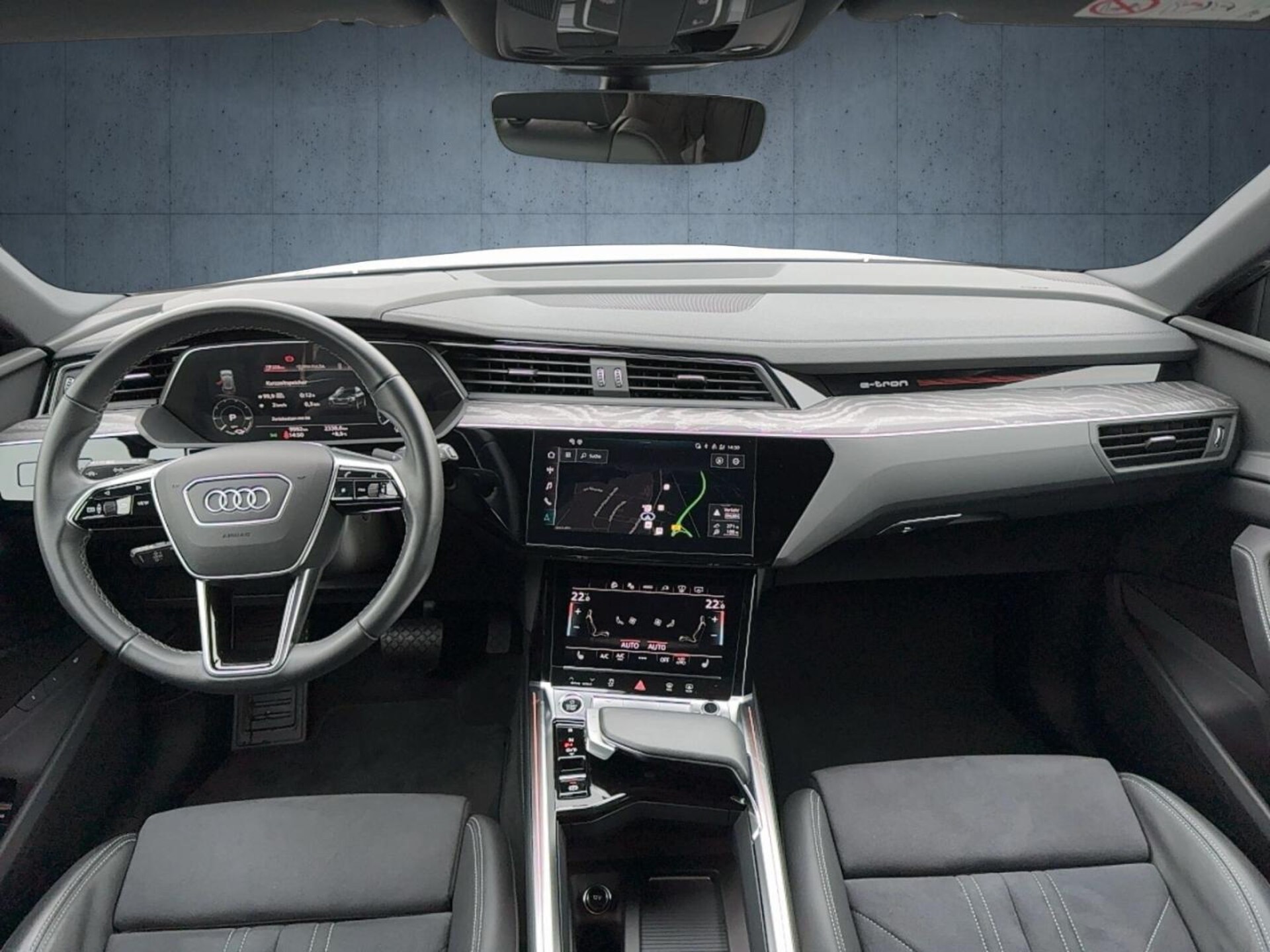 Audi Q8 e-tron S line