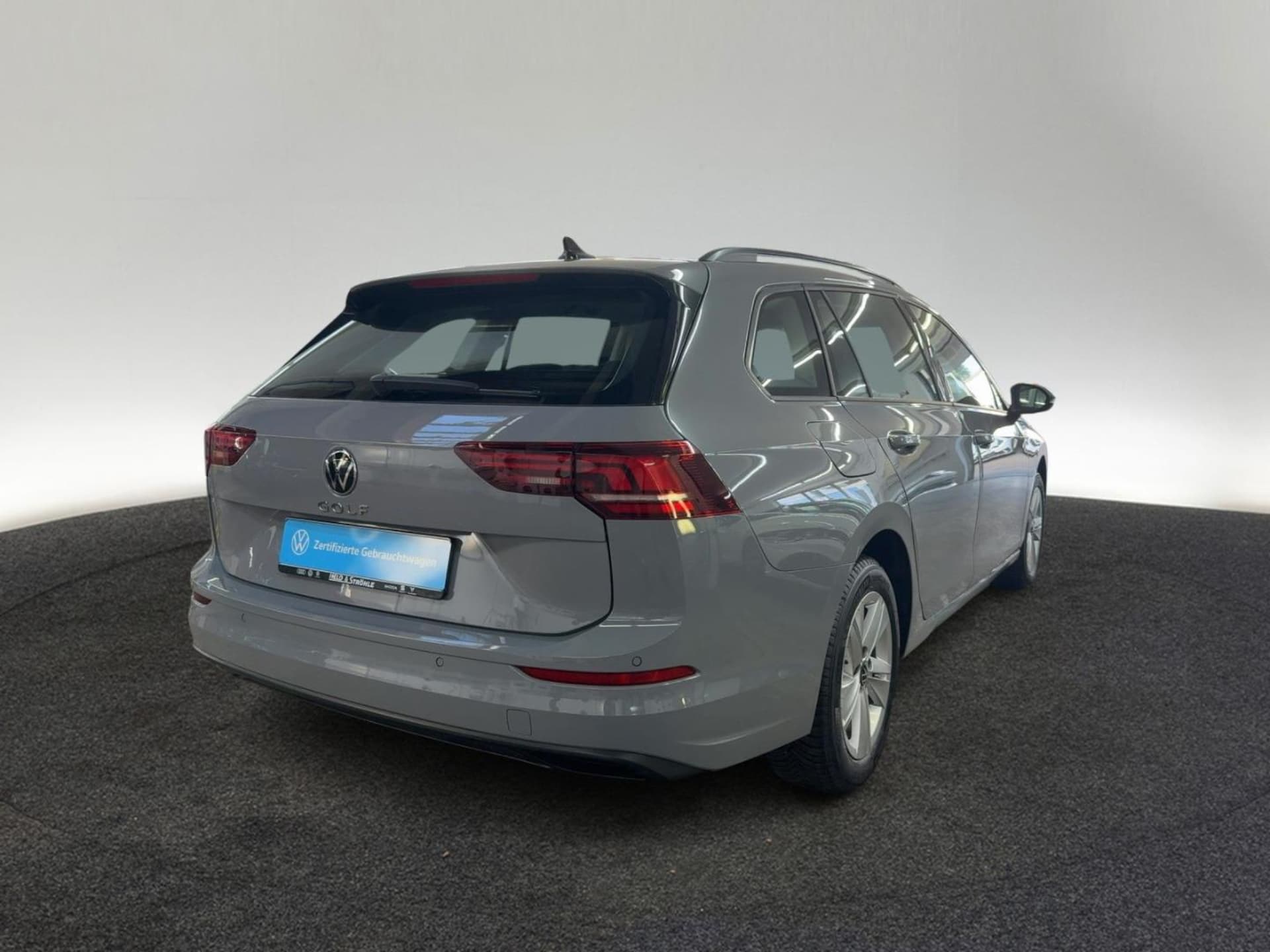 Volkswagen Golf Variant Life