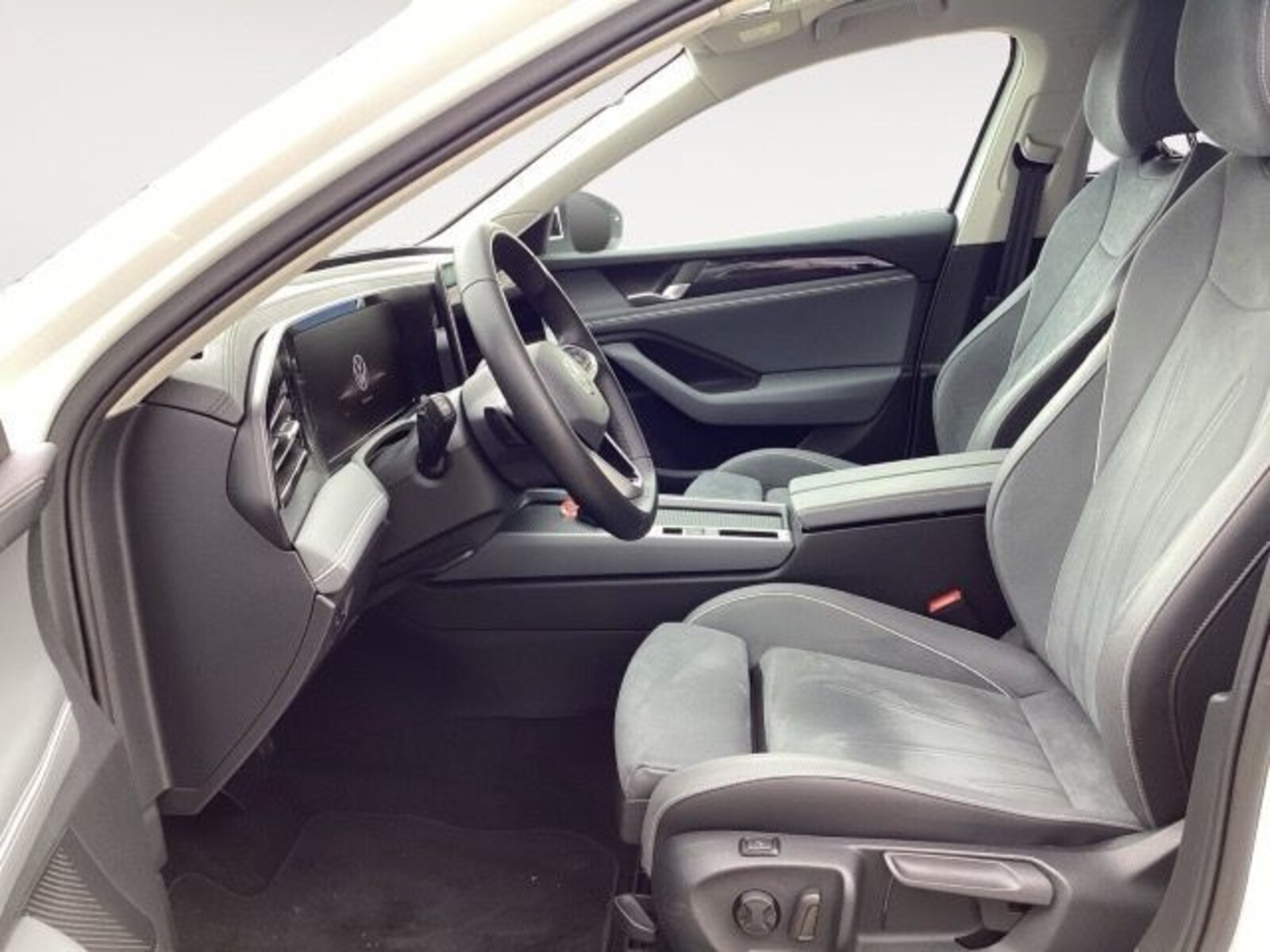 Volkswagen Passat – Bild 11