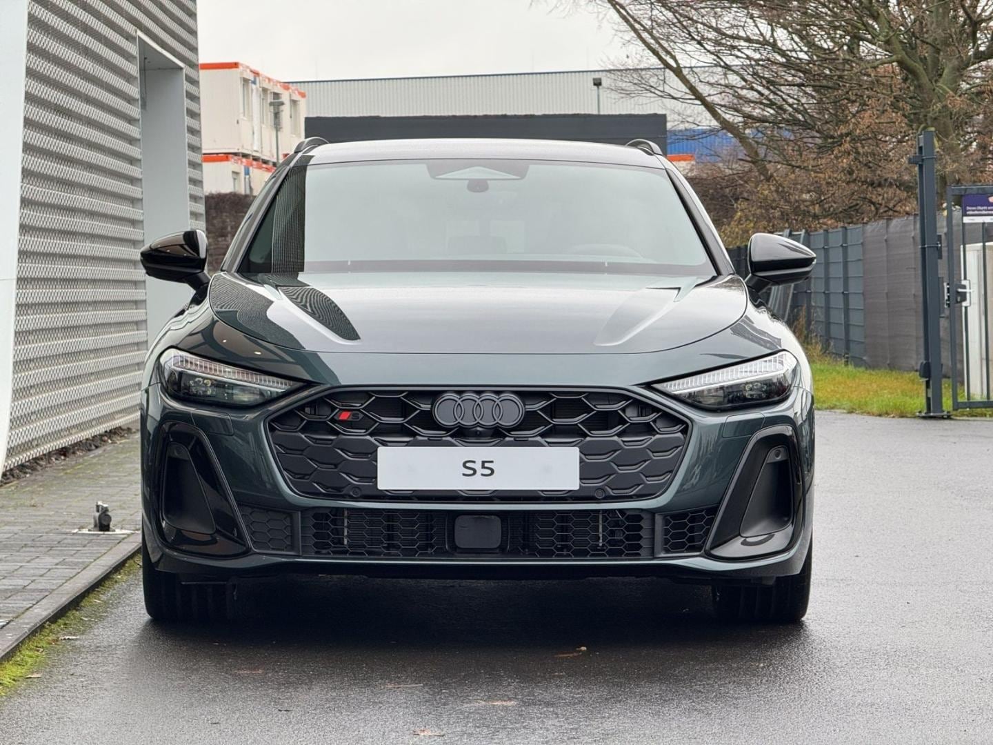 Bild über Audi S5 Avant TFSI 270 kW S tronic - für weitere Informationen kontaktieren Sie den Audi Partner