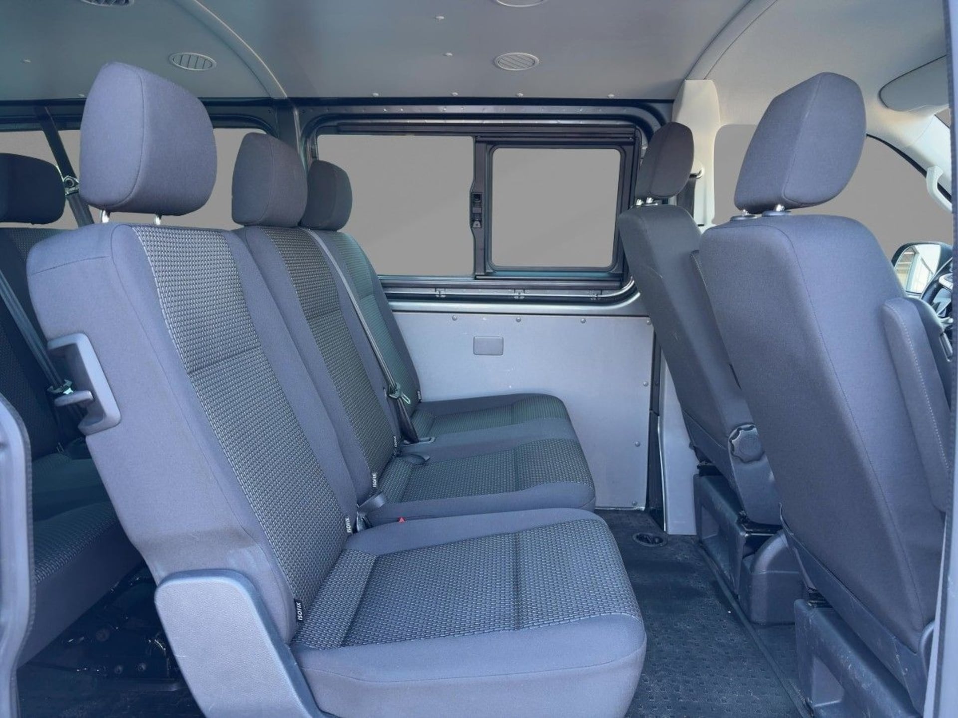 Volkswagen T6.1 Transporter Kombi langer Radstand