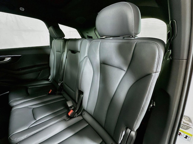 2026 Audi Q7 Premium - Photo 25