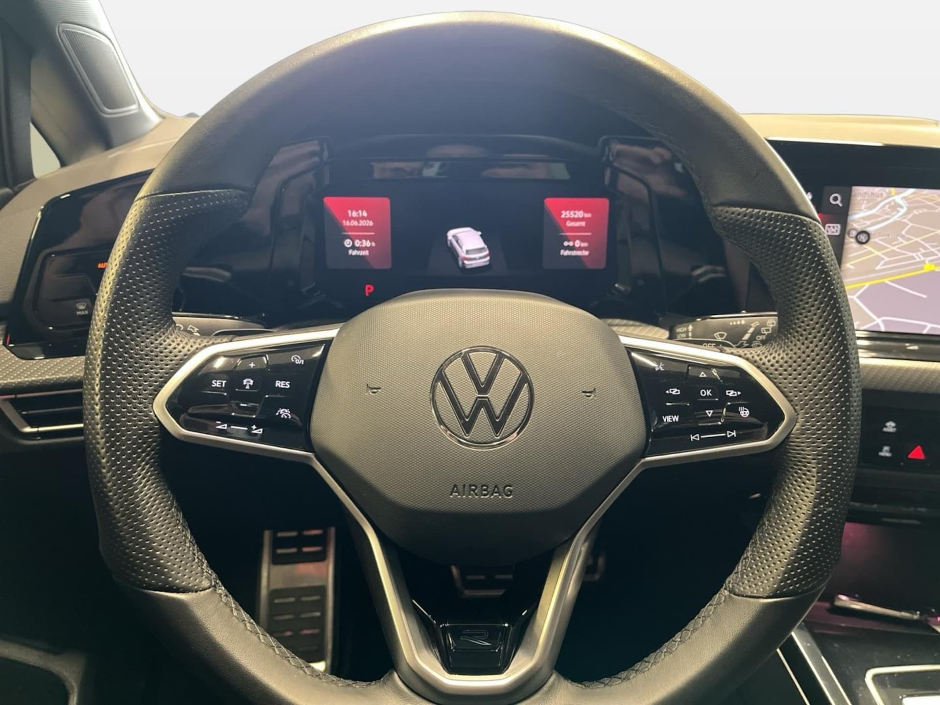 Volkswagen Golf R-Line