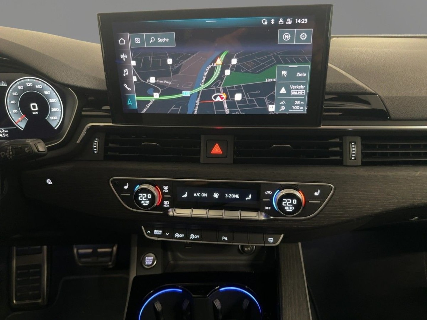 Bild über Audi A4 Avant S line 45 TFSI quattro S tronic - für weitere Informationen kontaktieren Sie den Audi Partner
