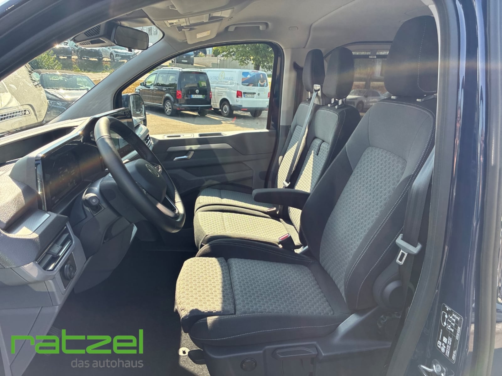 Volkswagen Caravelle – Bild 7
