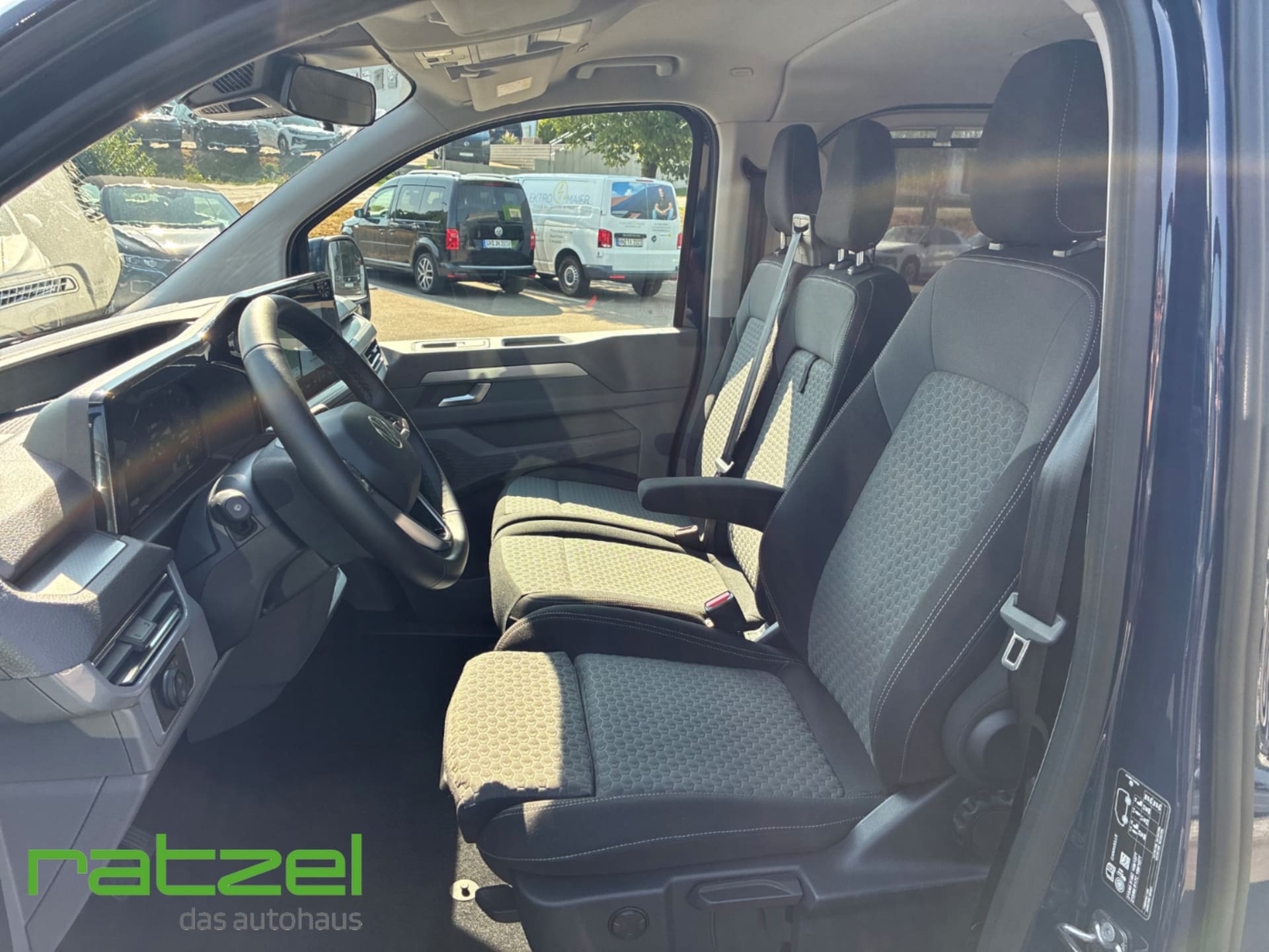 Volkswagen Caravelle Style