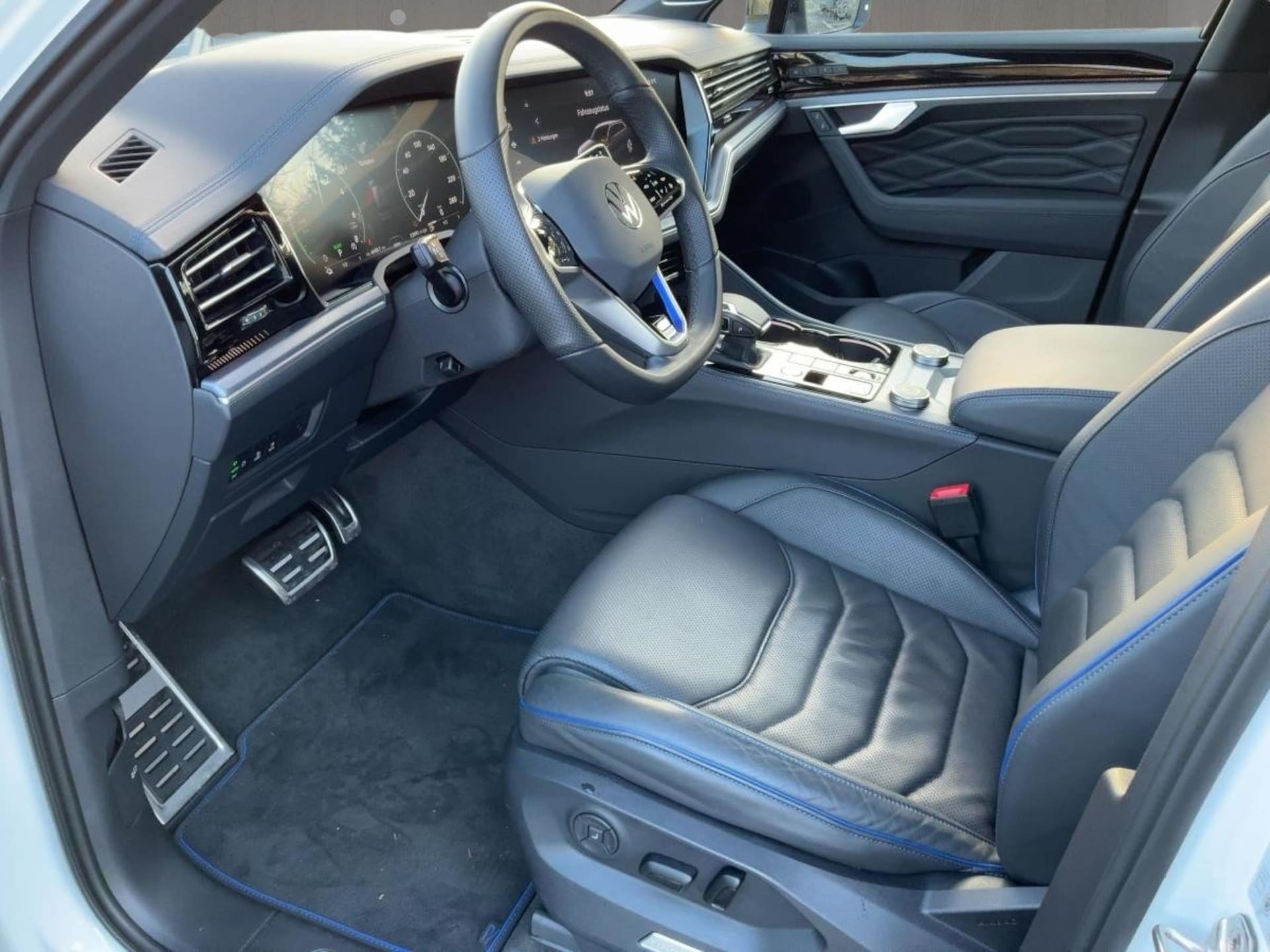 Volkswagen Touareg R