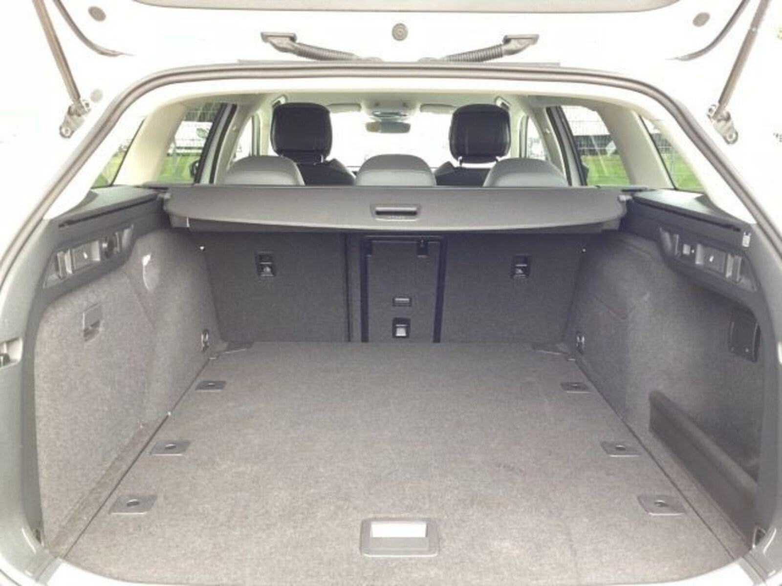 Volkswagen Passat – Bild 13