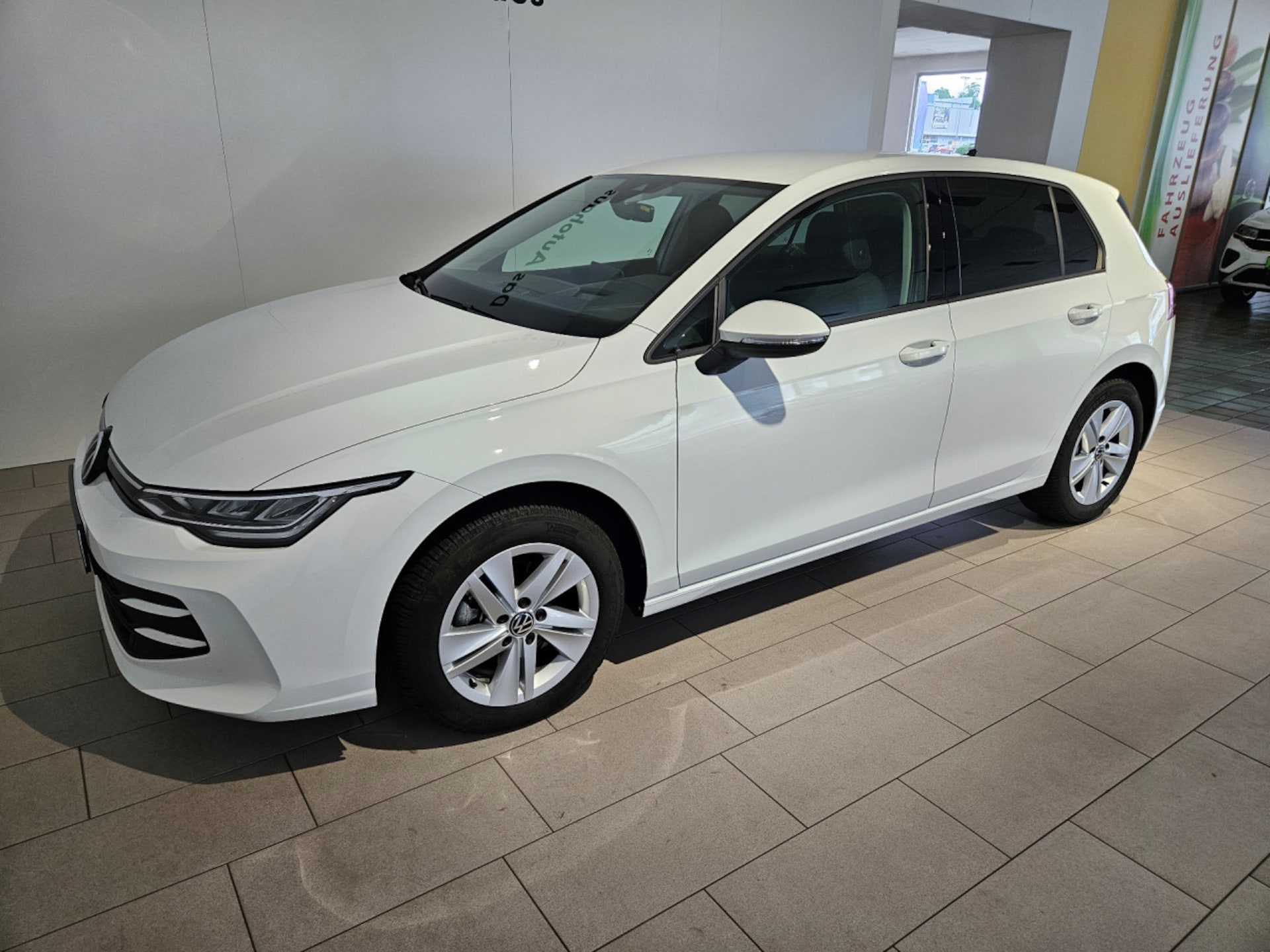 Volkswagen Golf Life