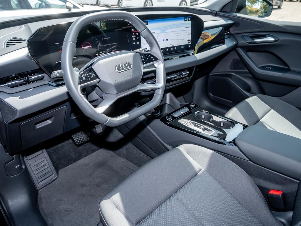 Image about Audi Q6 SUV e-tron e-tron quattro