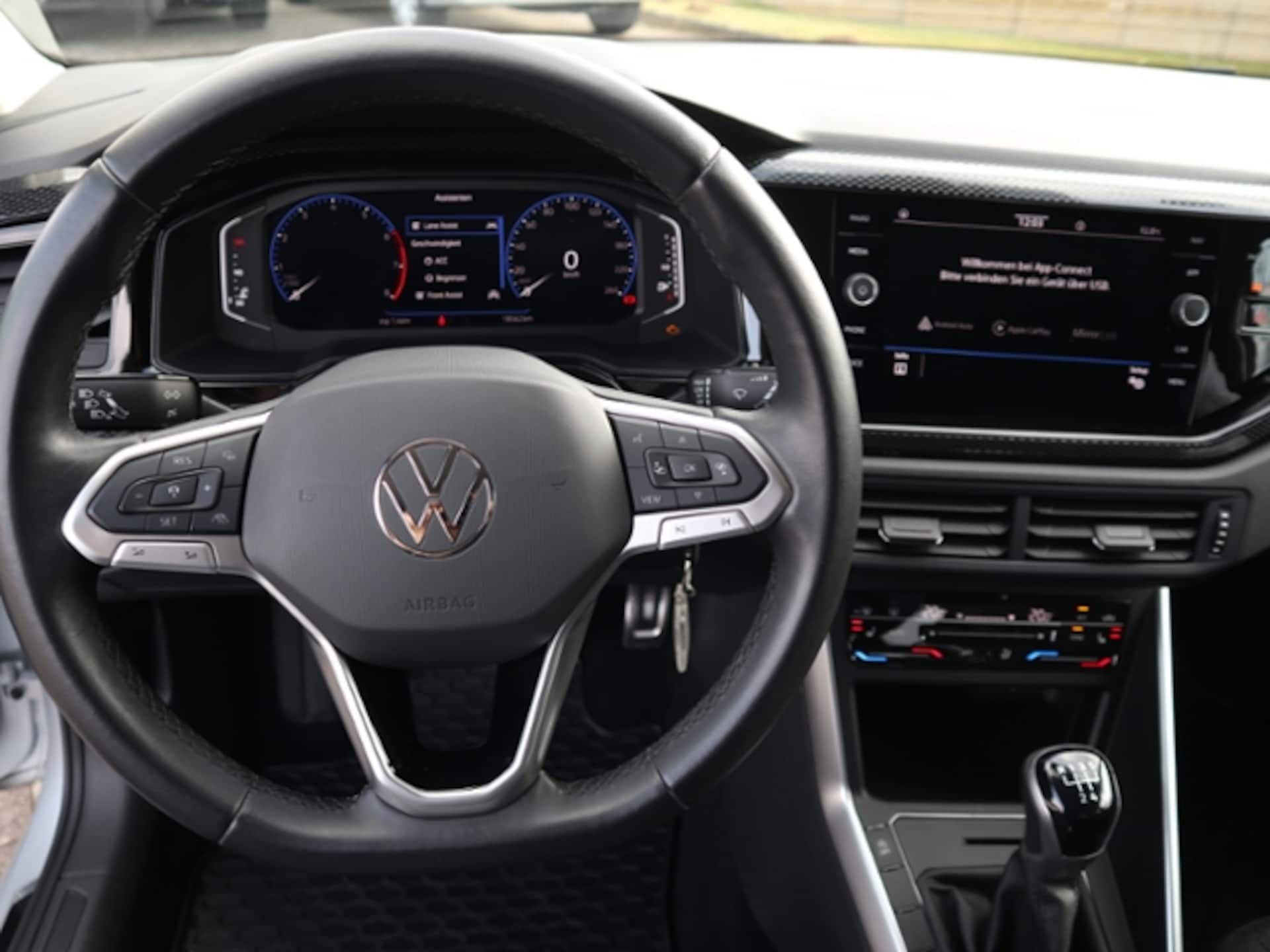 Volkswagen Polo Active