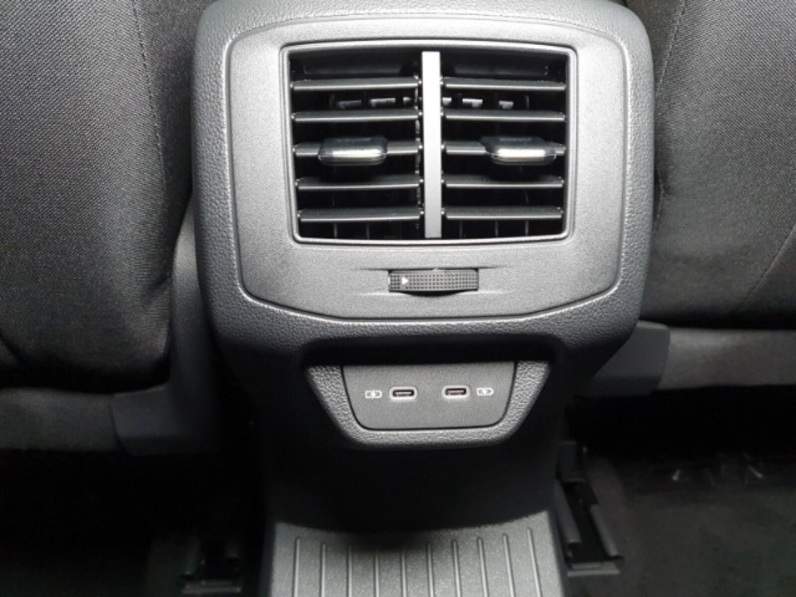 Volkswagen T-Roc – Bild 13