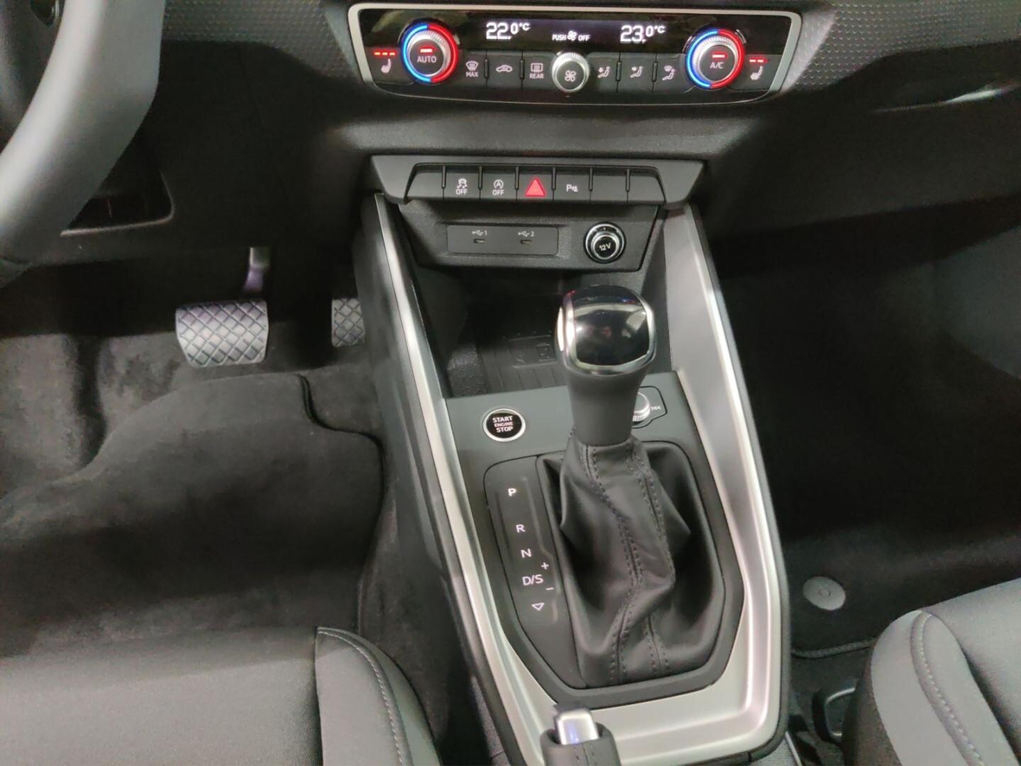 Bild über Audi A1 allstreet 30 TFSI S tronic - für weitere Informationen kontaktieren Sie den Audi Partner