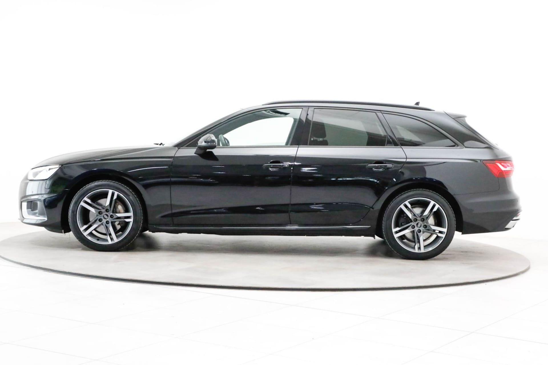 Audi A4 Avant Advanced