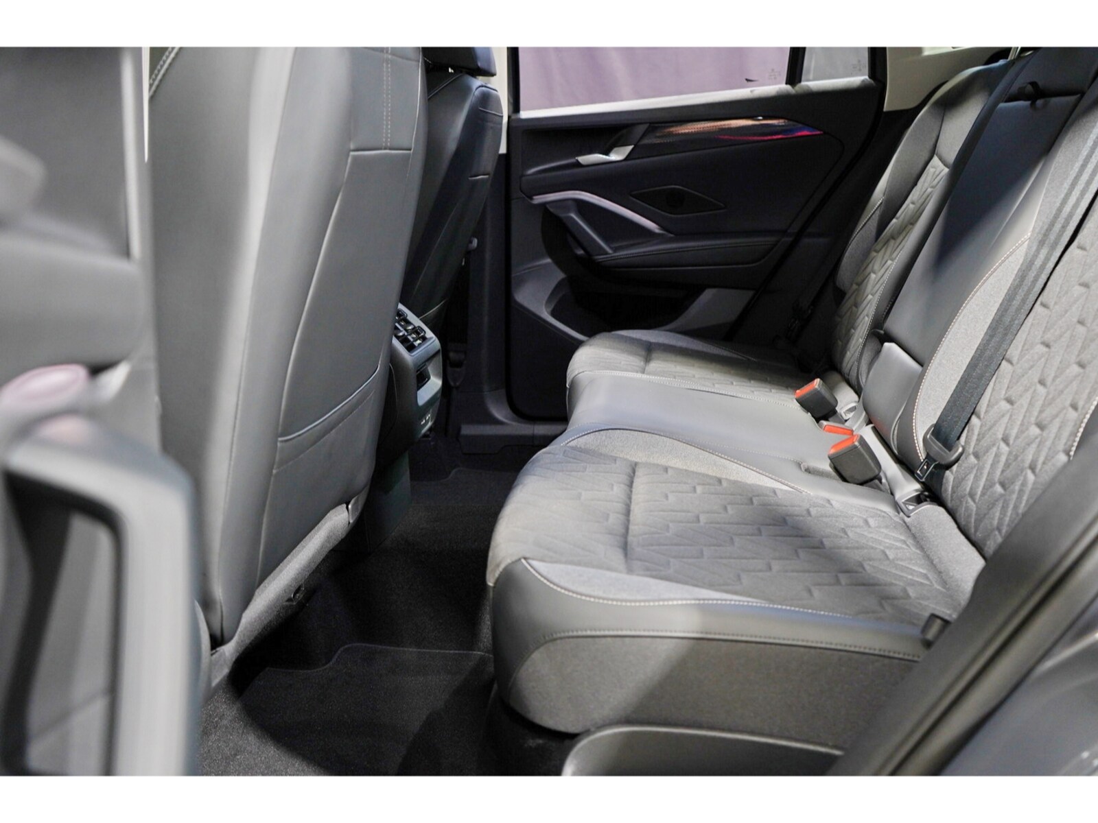 Volkswagen Tiguan – Bild 10