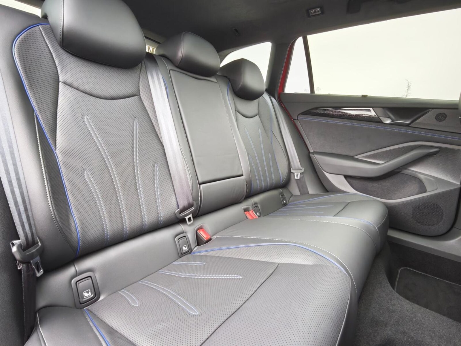 Volkswagen Passat – Bild 22