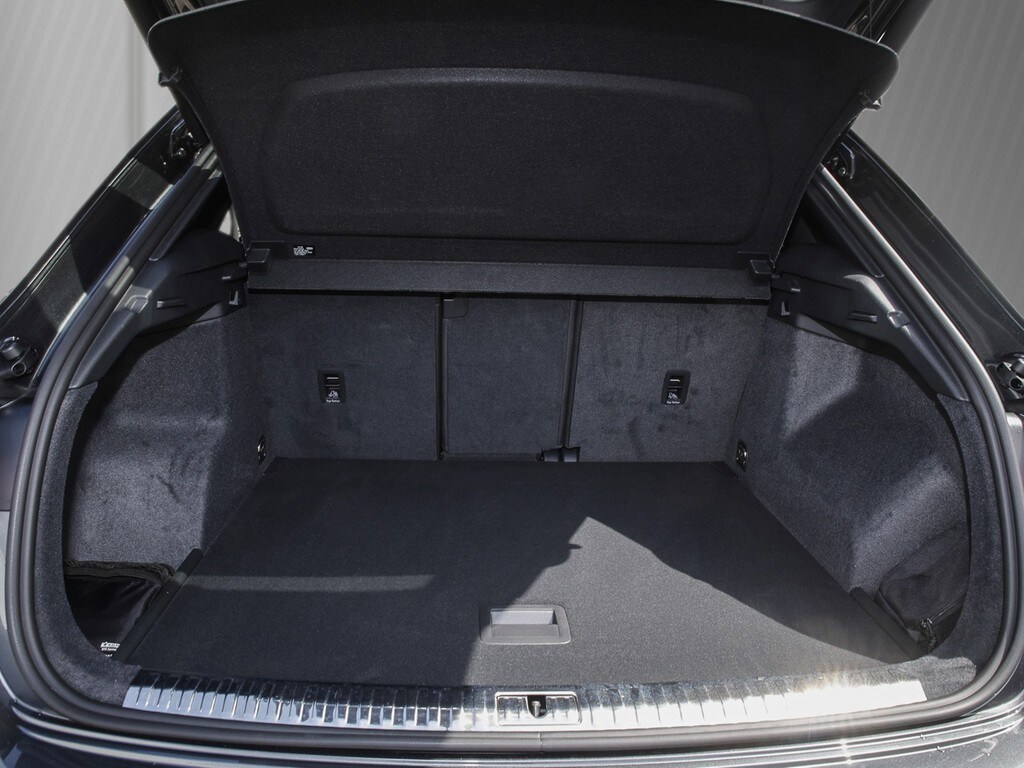 Image about Audi Q3 S line 45 TFSI quattro S tronic