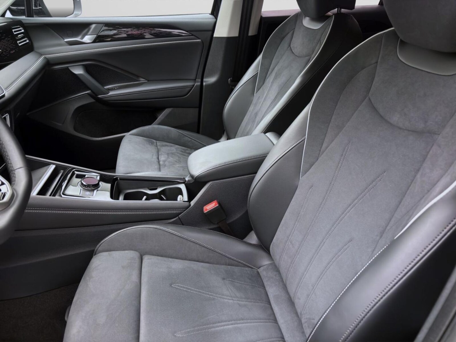 Volkswagen Tiguan – Bild 10