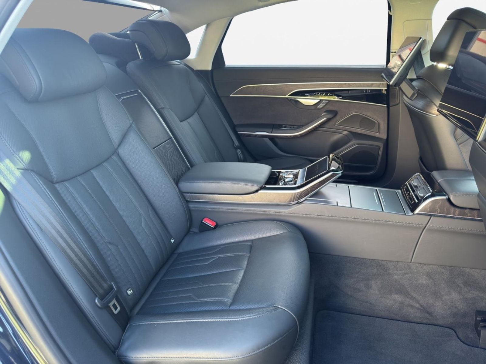 Audi A8 L – Bild 15