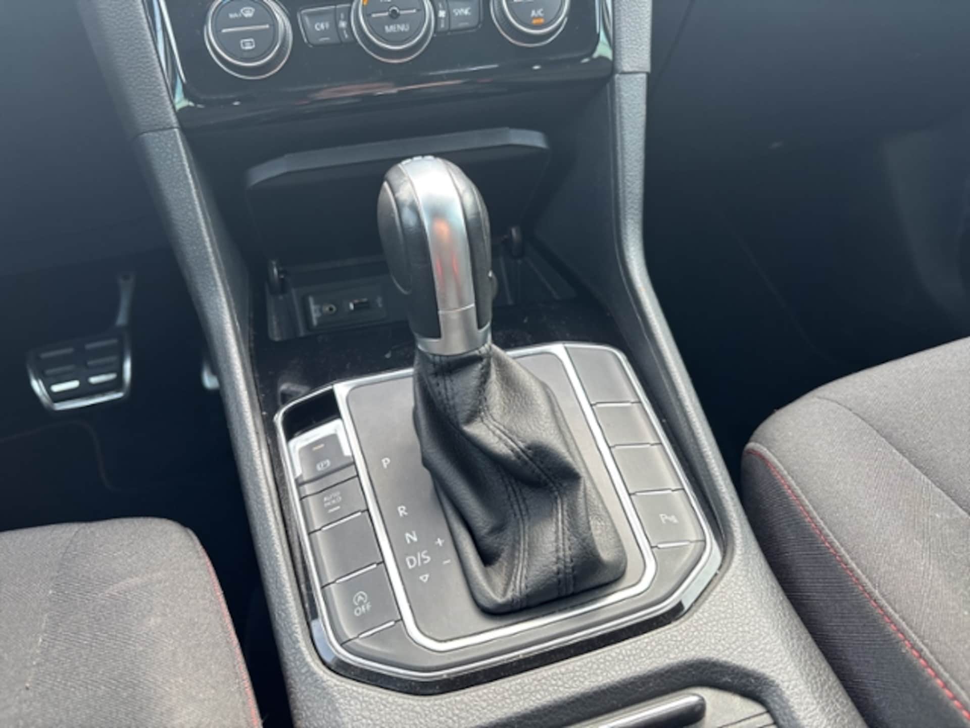 Volkswagen Golf Sportsvan SOUND