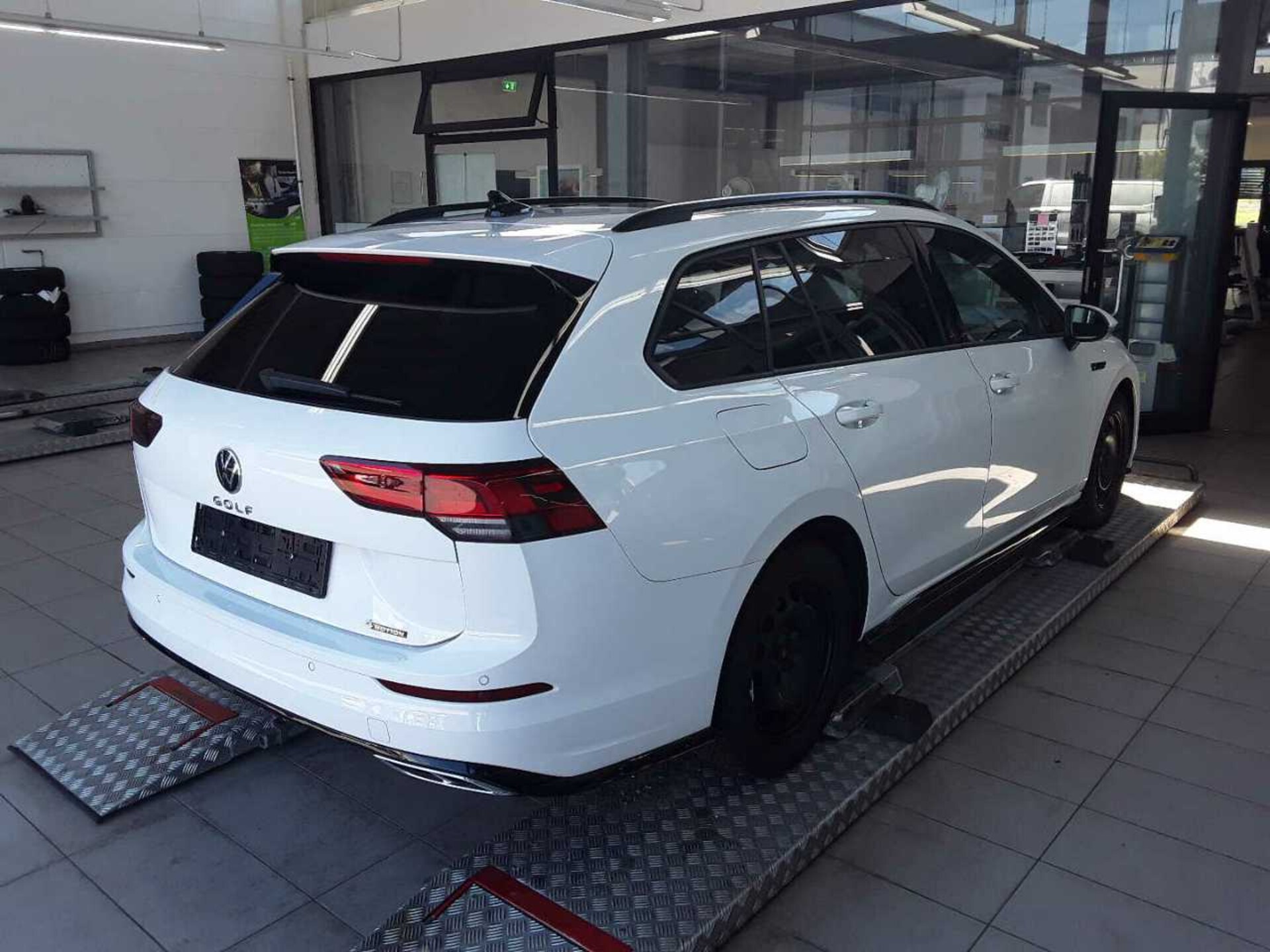 Volkswagen Golf Variant R-Line