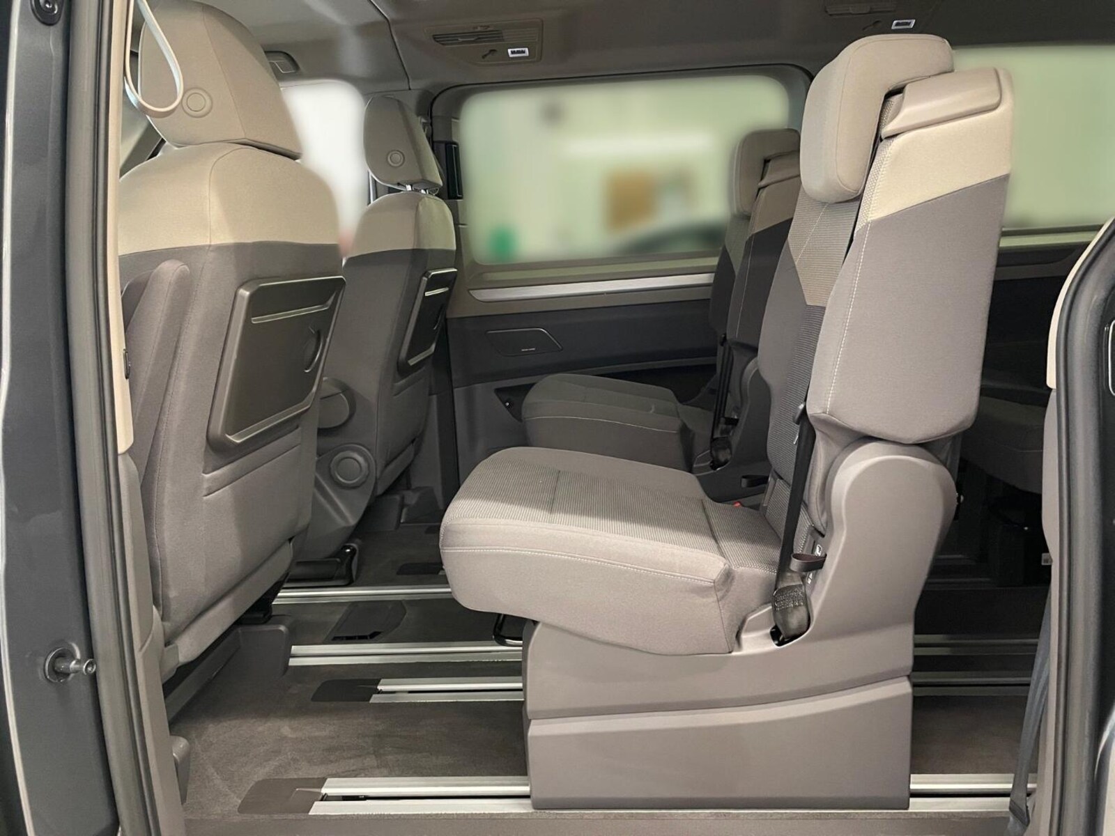 Volkswagen Multivan Langversion – Bild 13
