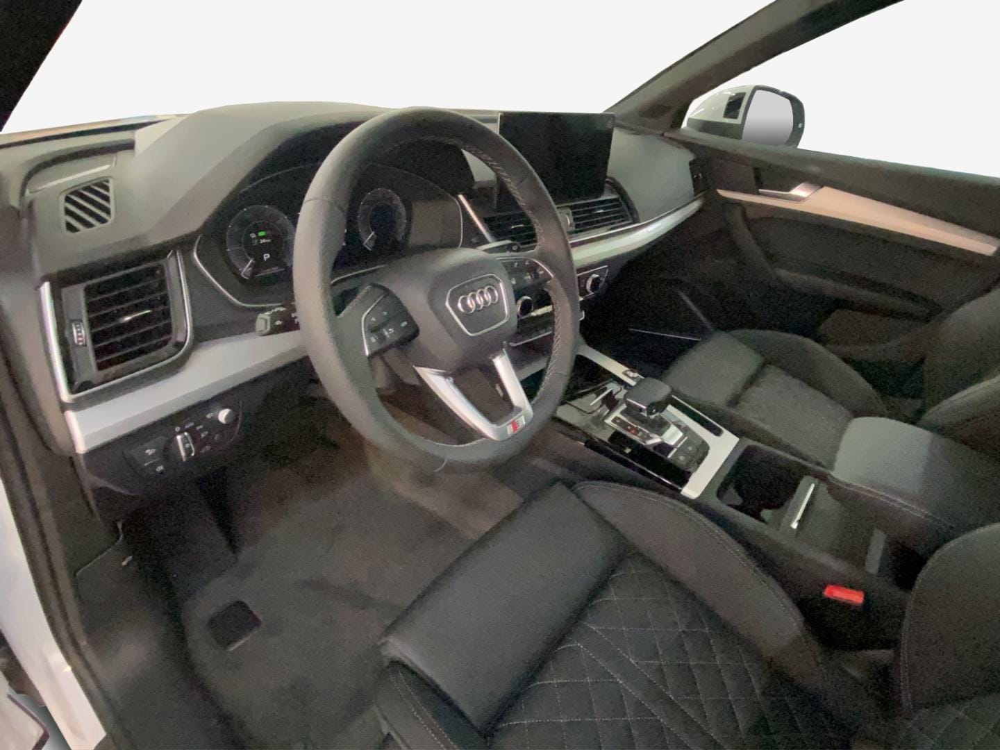 Image about Audi Q5 Sportback TFSI e S line 50 TFSI e quattro 220 kW (299 ch) S tronic