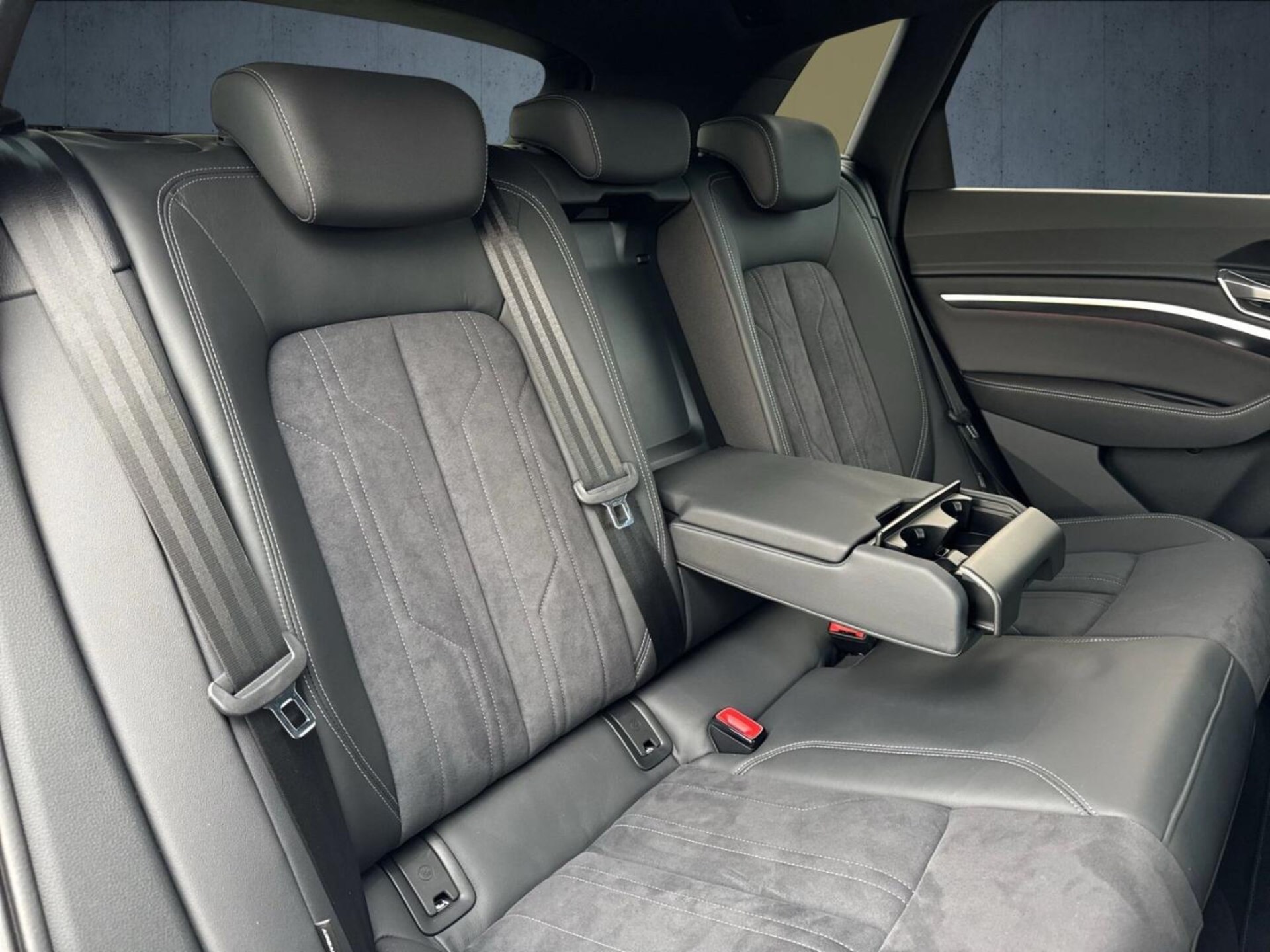Audi Q8 e-tron S line