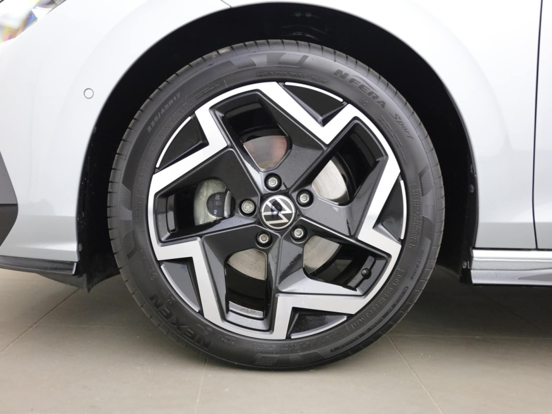 Volkswagen Golf Variant R-Line