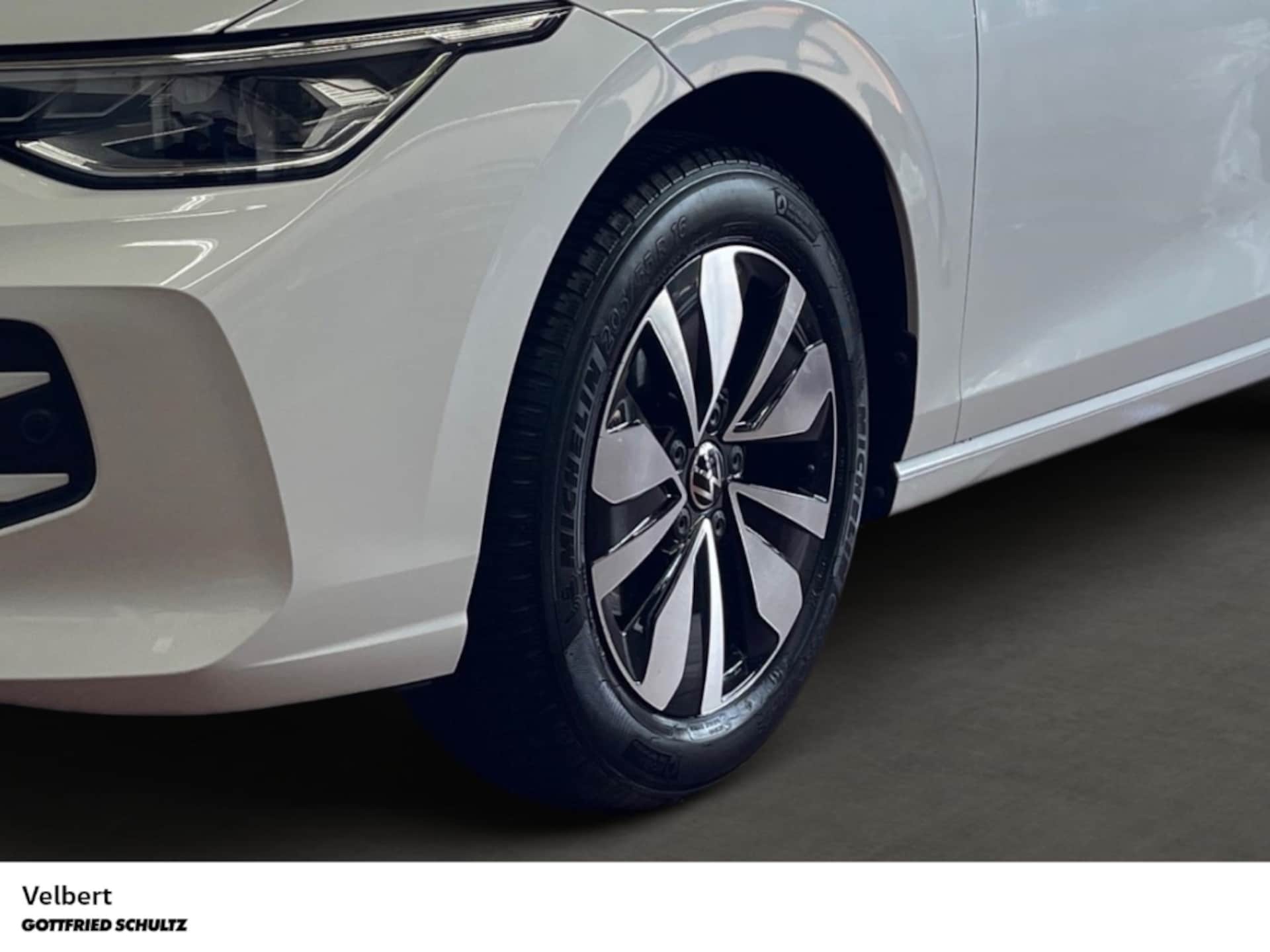 Volkswagen Golf Life