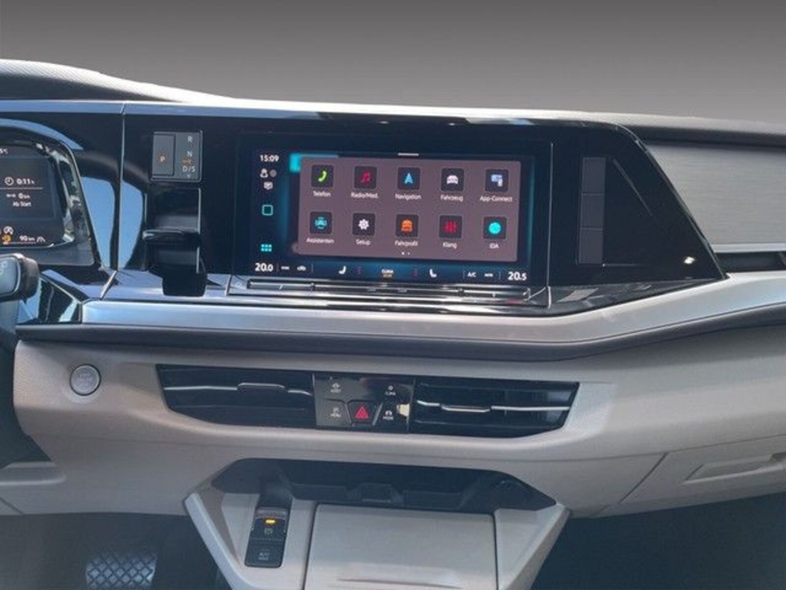 Volkswagen Multivan – Bild 17