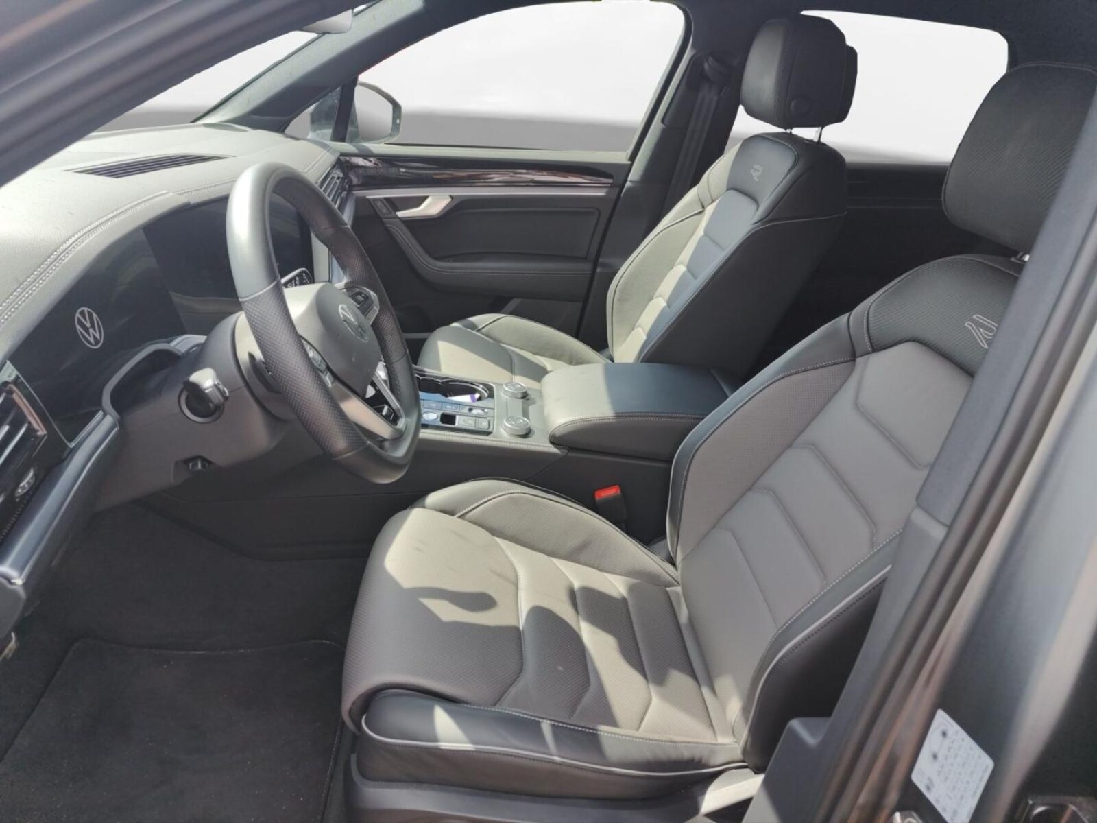 Volkswagen Touareg – Bild 2
