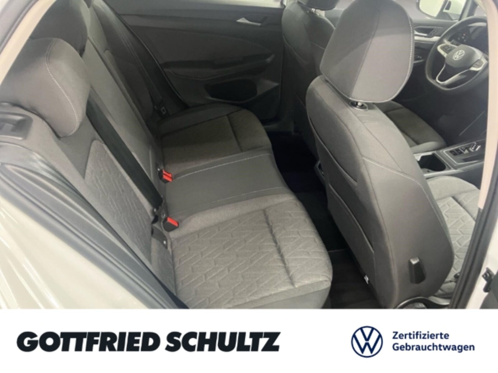 Volkswagen Golf – Bild 8