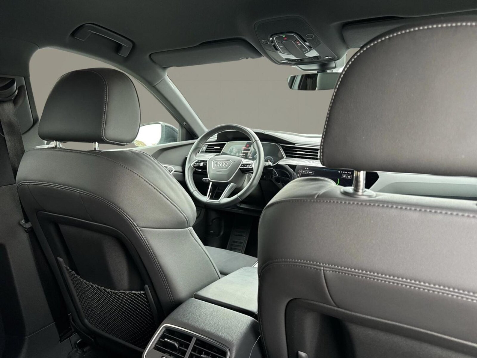 Audi Q8 e-tron – Bild 18