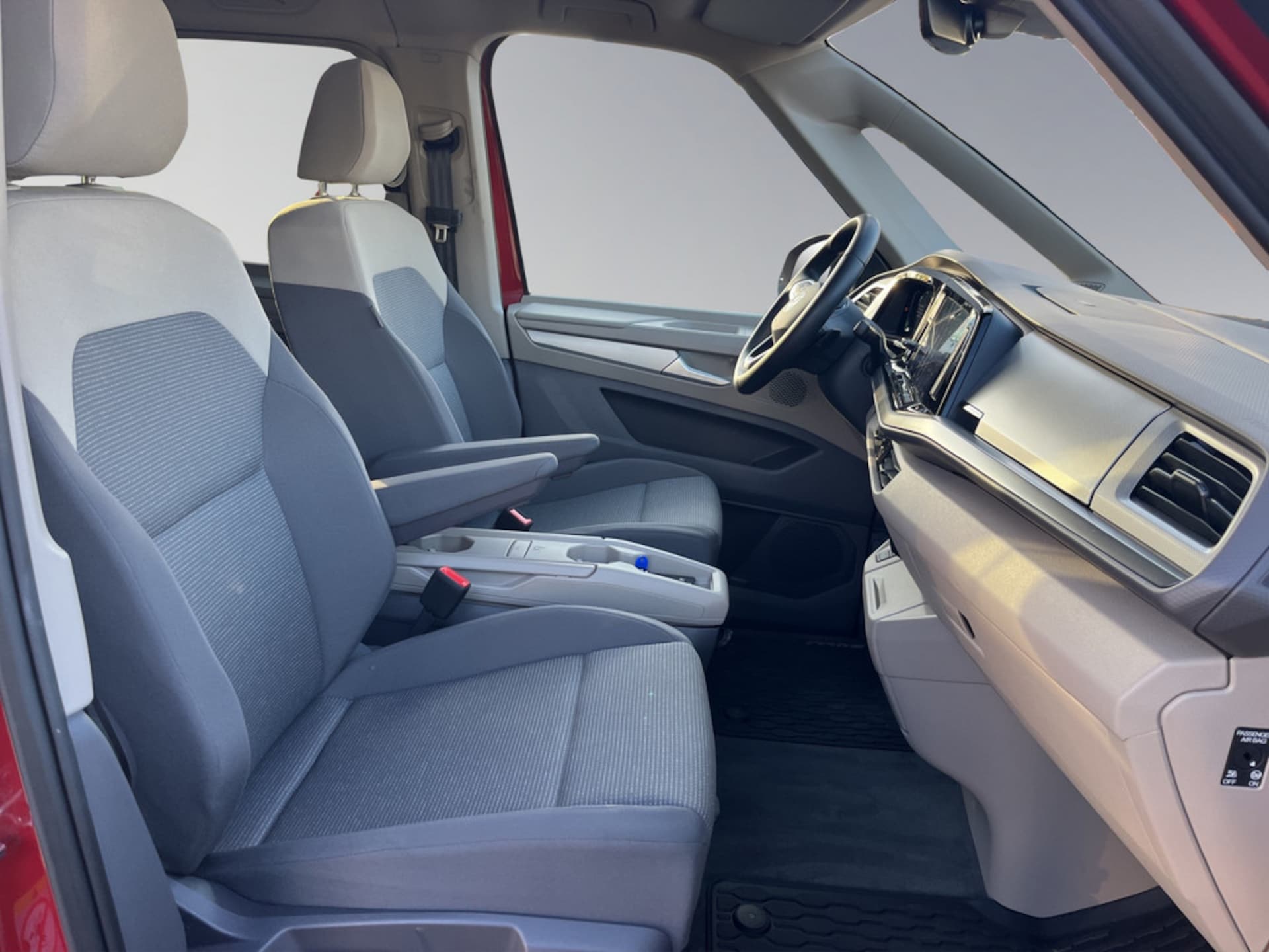 Volkswagen Multivan Basis-Modell
