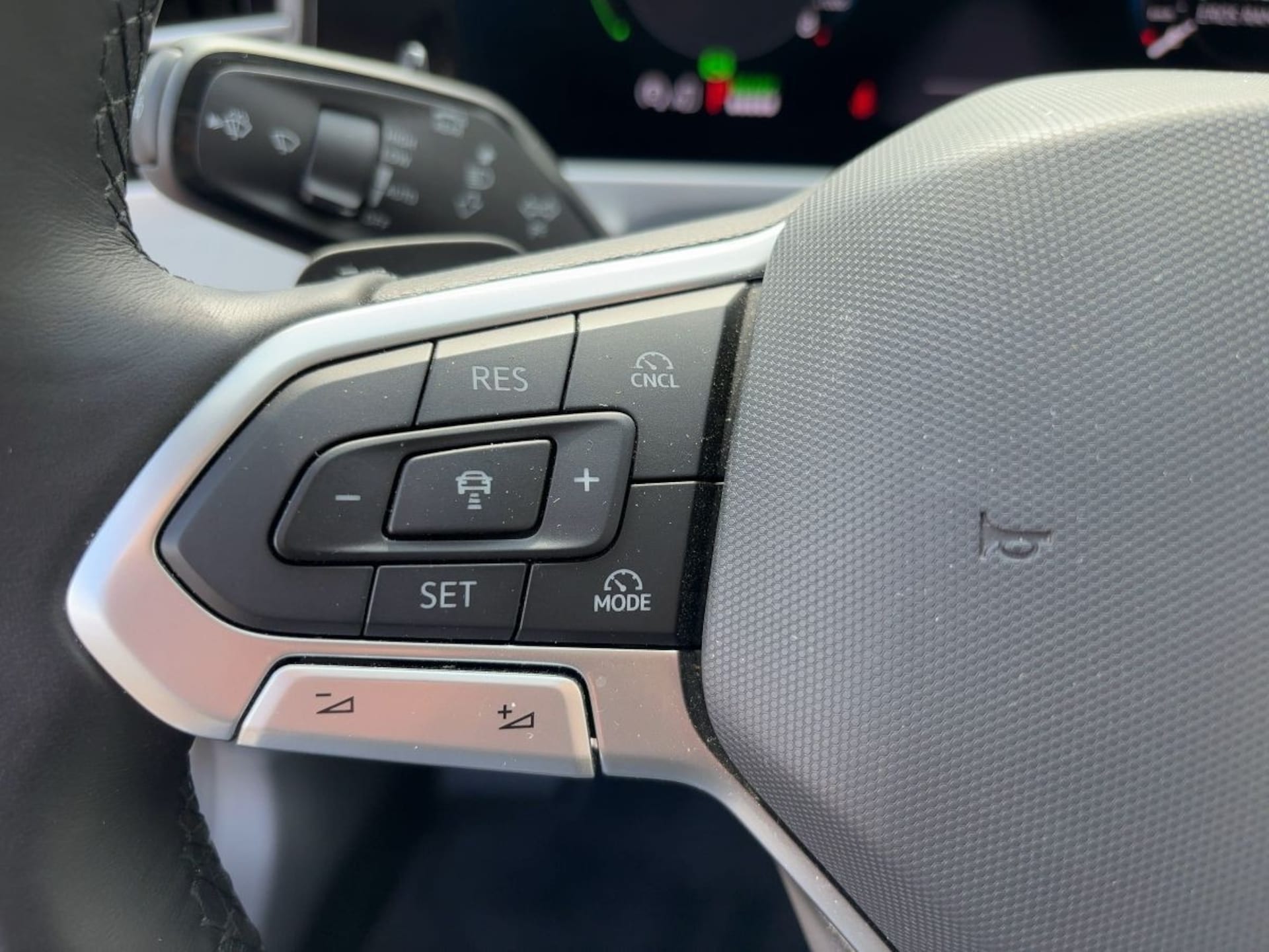 Volkswagen Passat Elegance