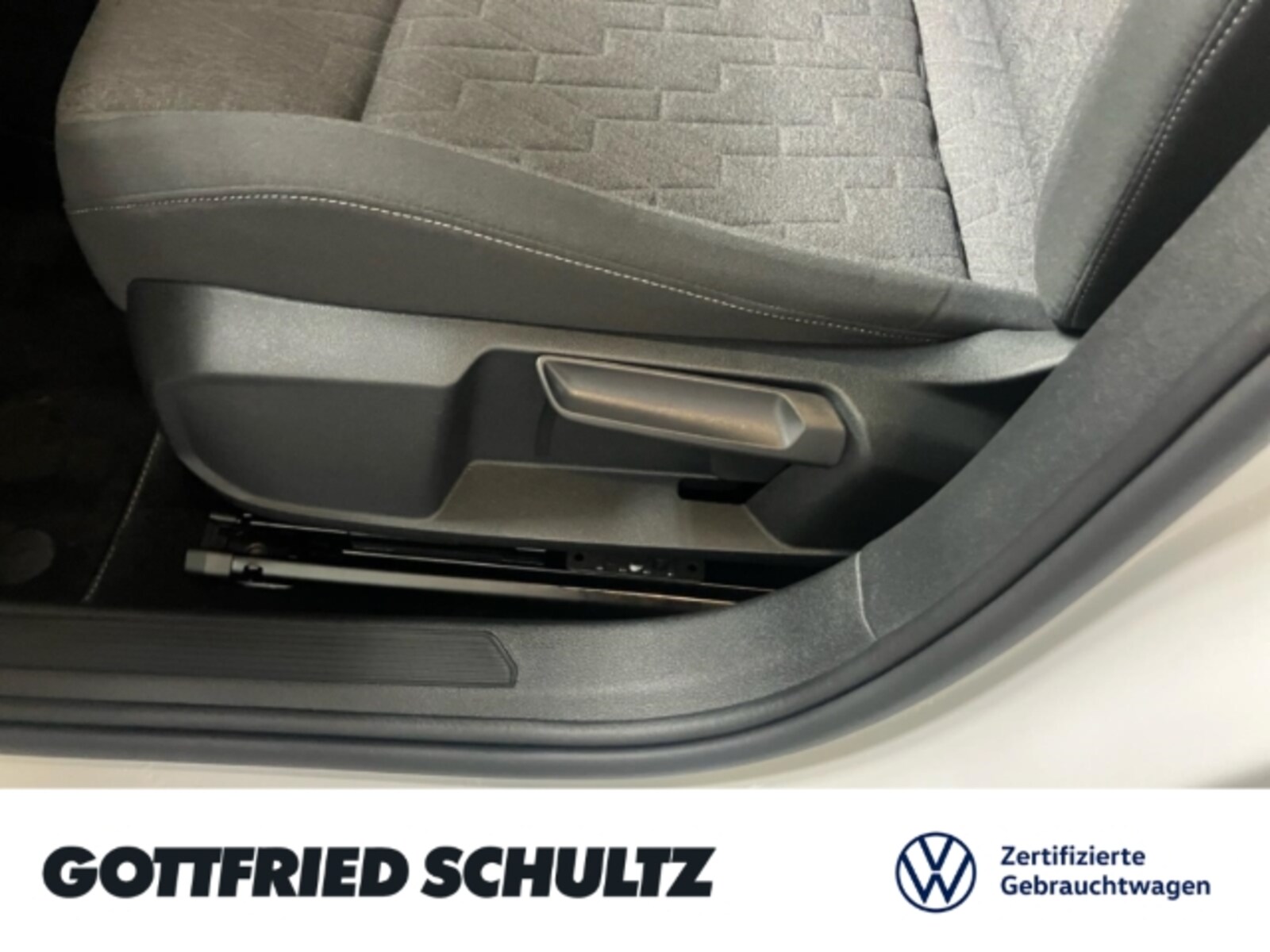 Volkswagen Golf – Bild 12