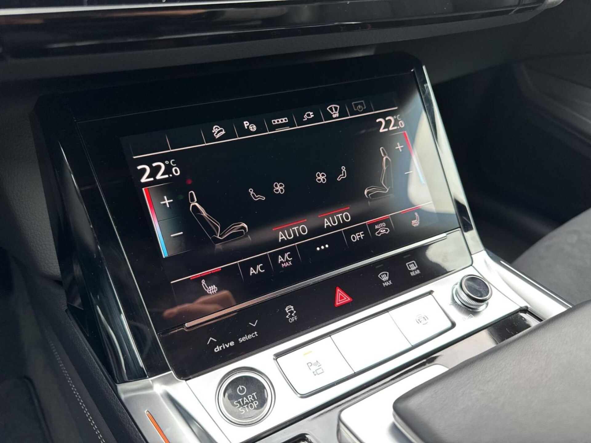 Audi Q8 e-tron S line