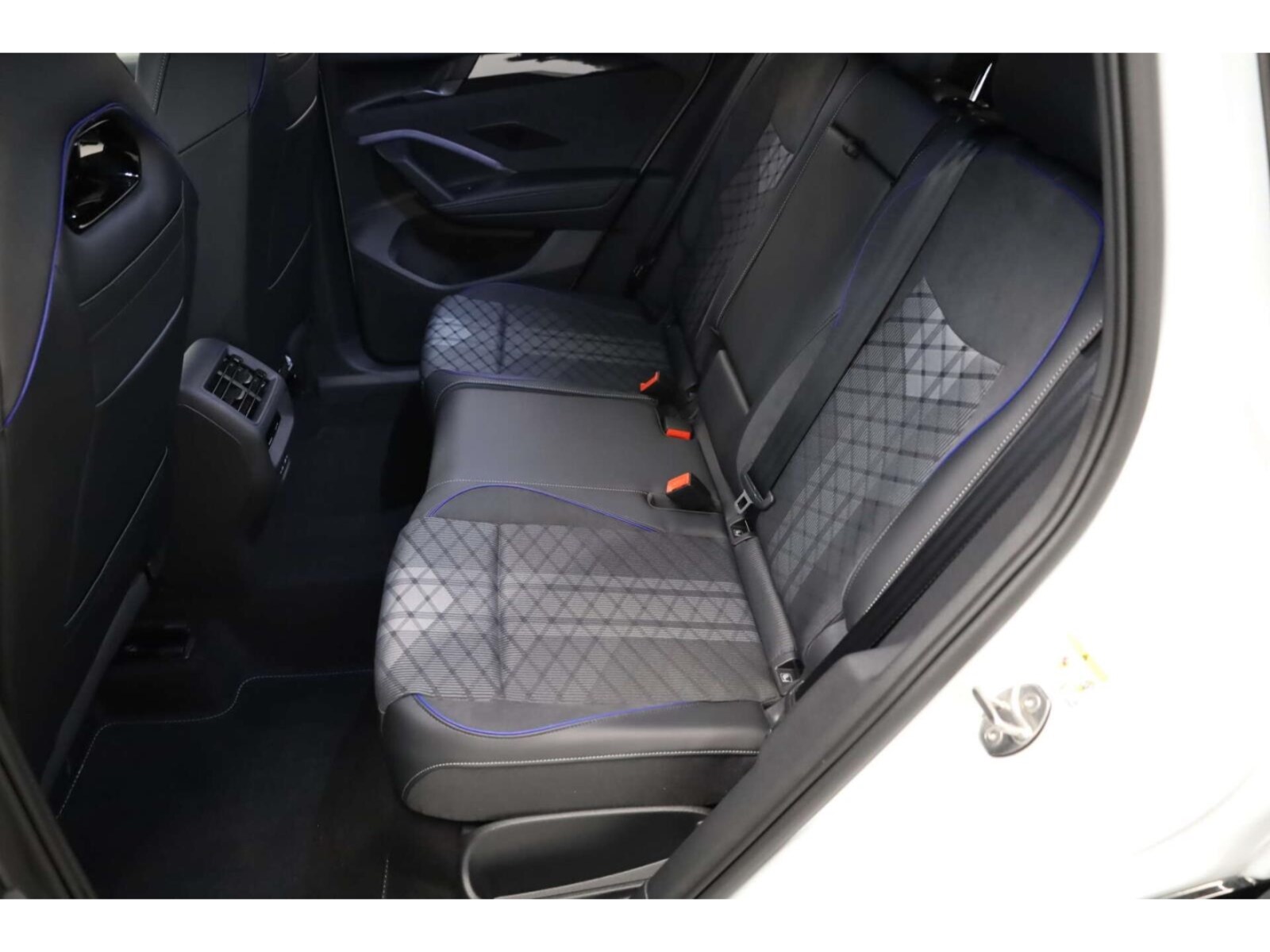 Volkswagen Tiguan – Bild 15