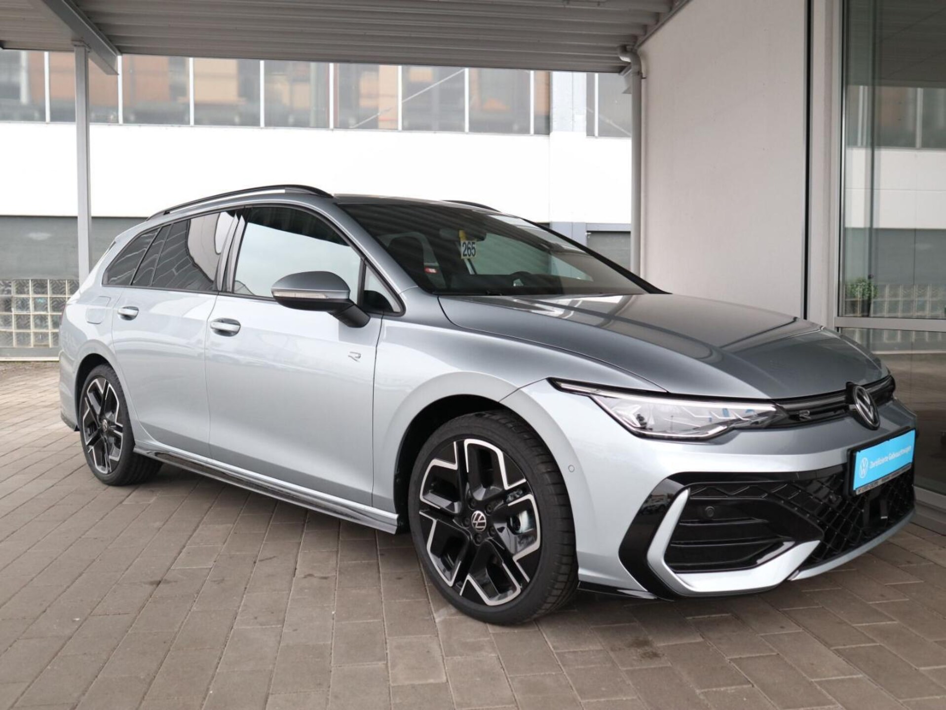 Volkswagen Golf Variant R-Line